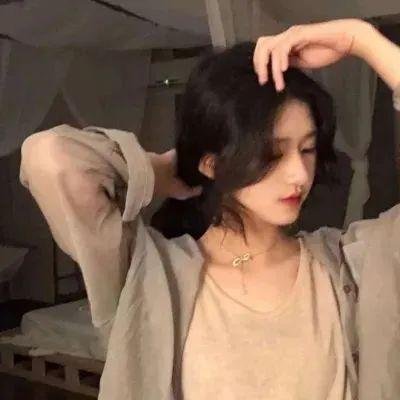 休夫后化身总裁惊艳全场